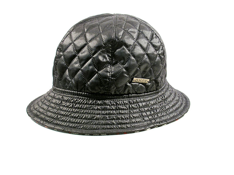 Particolare cappello 1