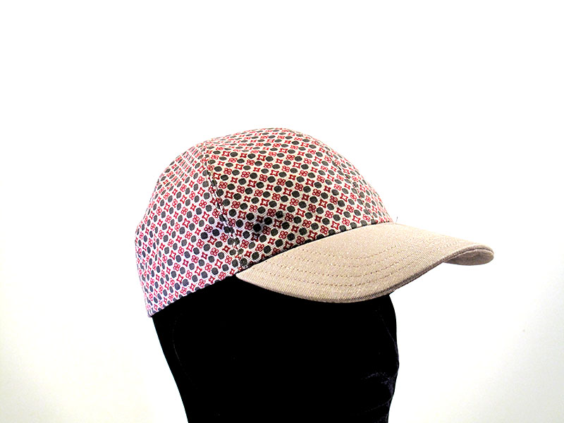 Particolare cappello