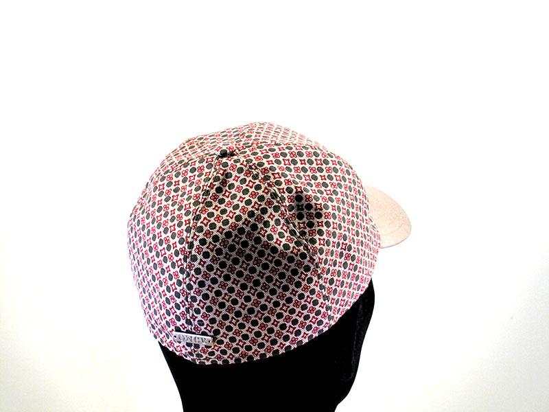 Particolare cappello