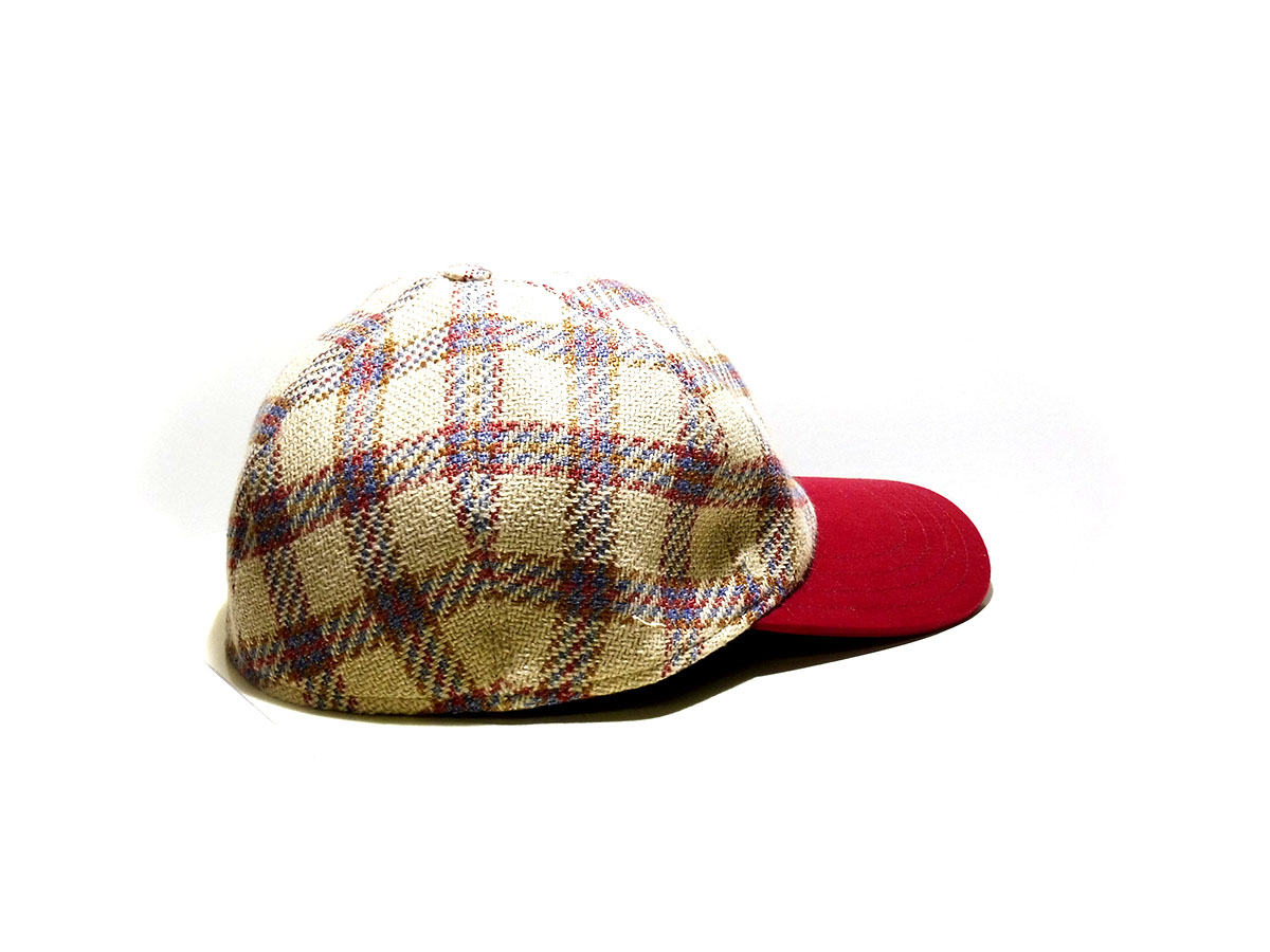 Hat particular