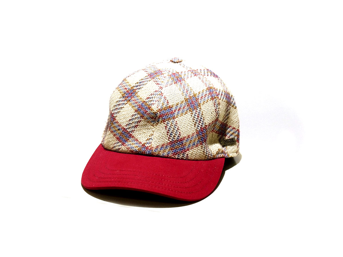 Hat particular