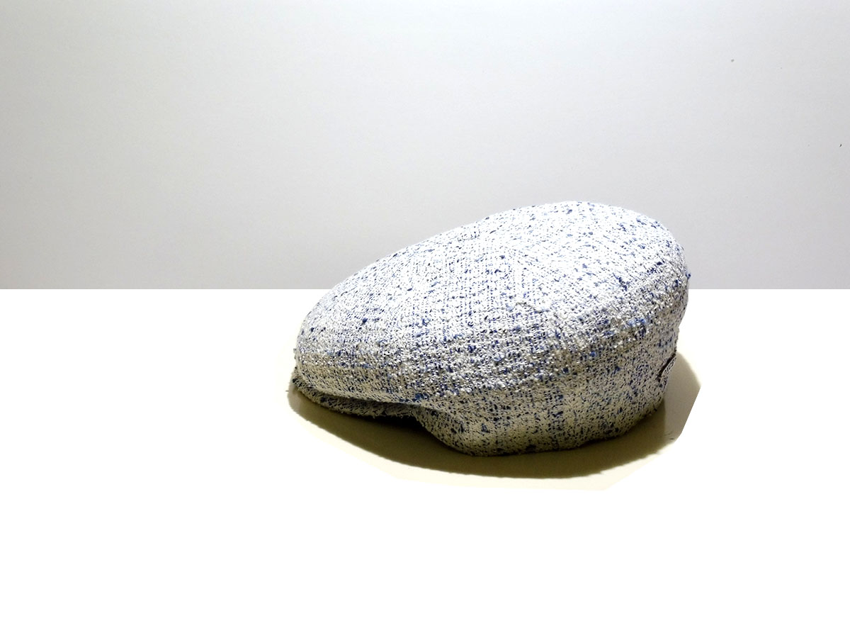 Hat particular