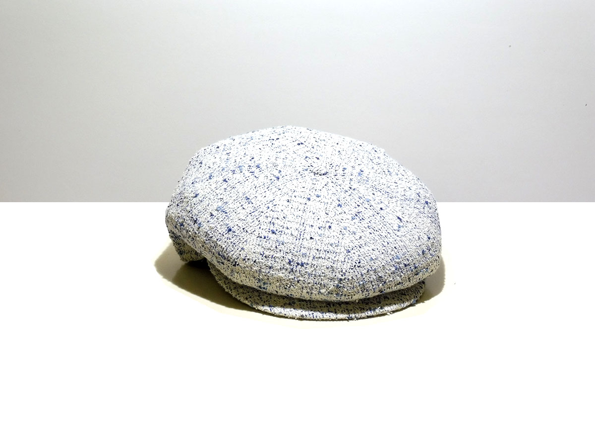 Hat particular