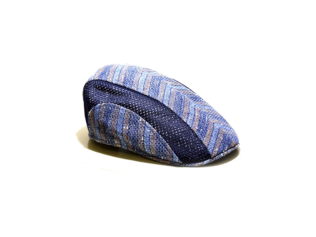 Hat particular