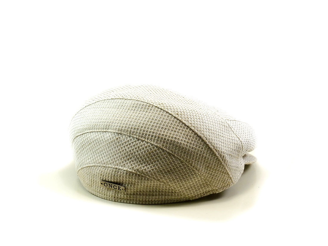 Hat particular