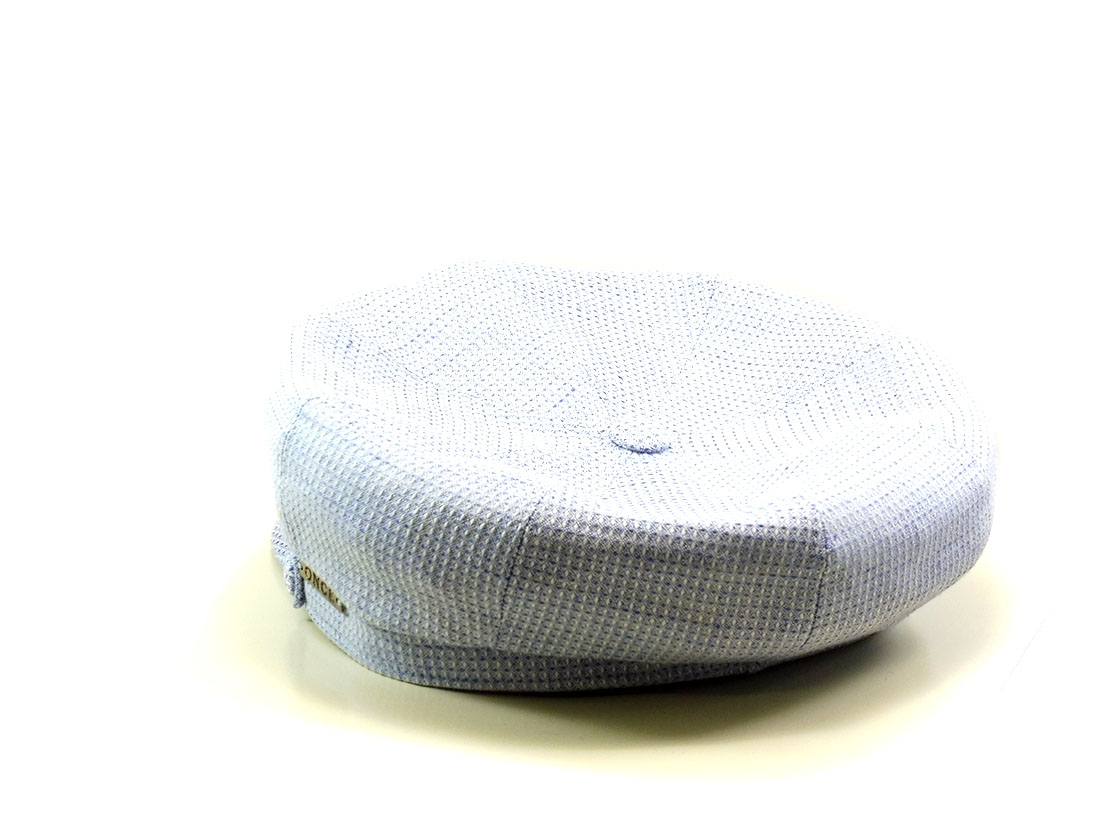 Hat particular