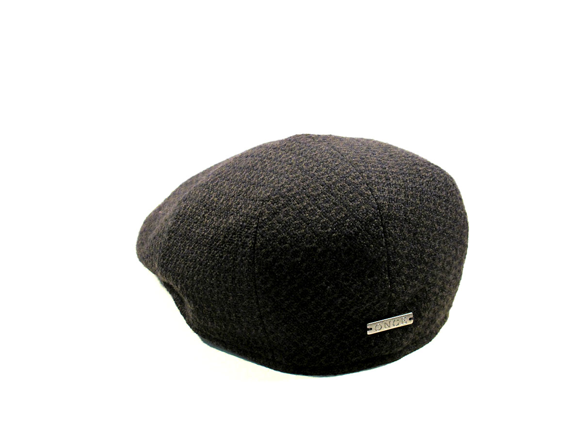 Hat particular