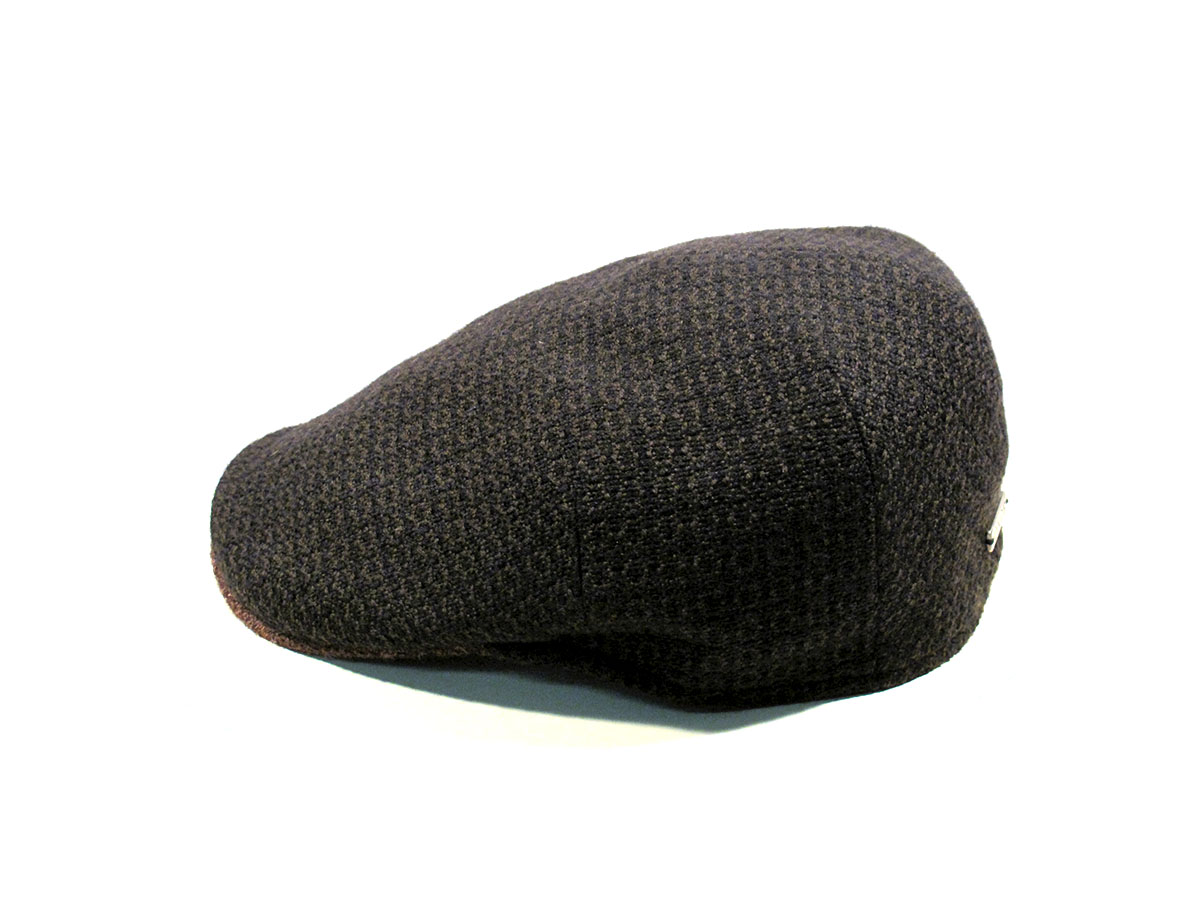 Hat particular