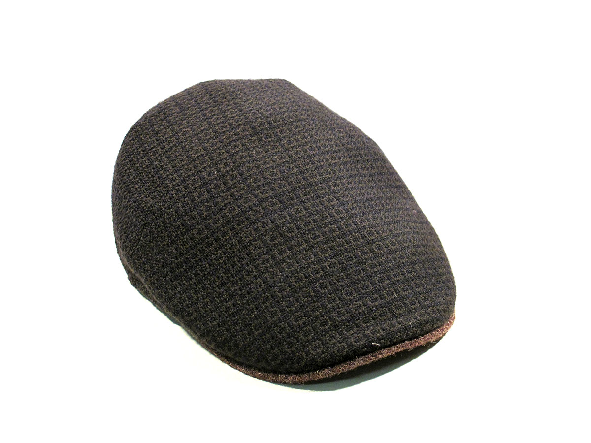 Hat particular