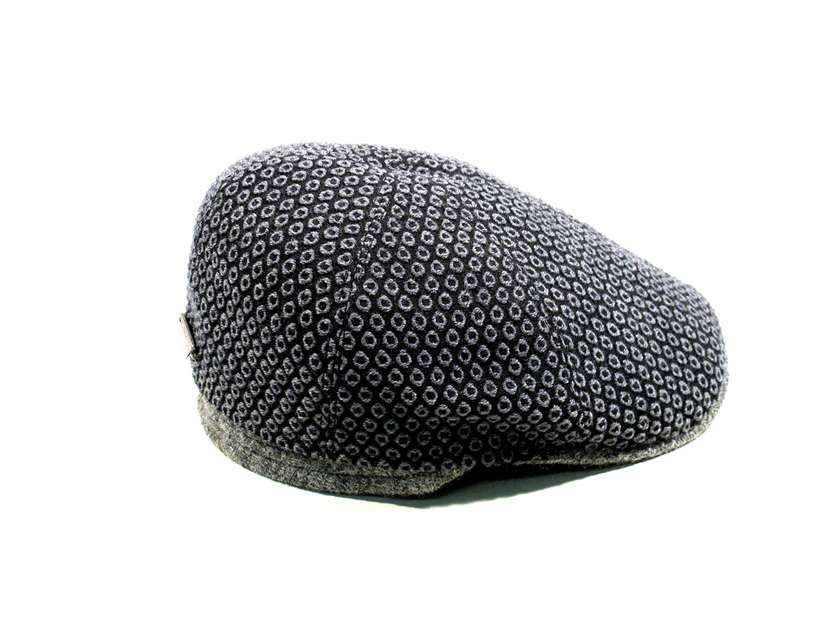 Particolare cappello