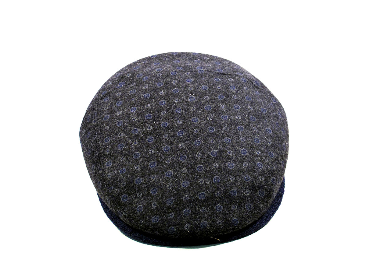 Hat particular