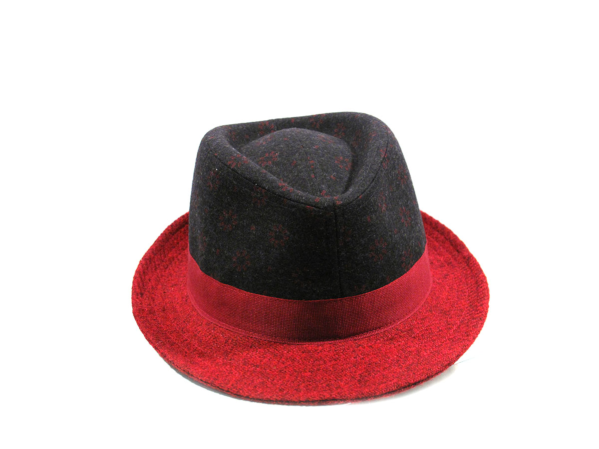 Particolare cappello