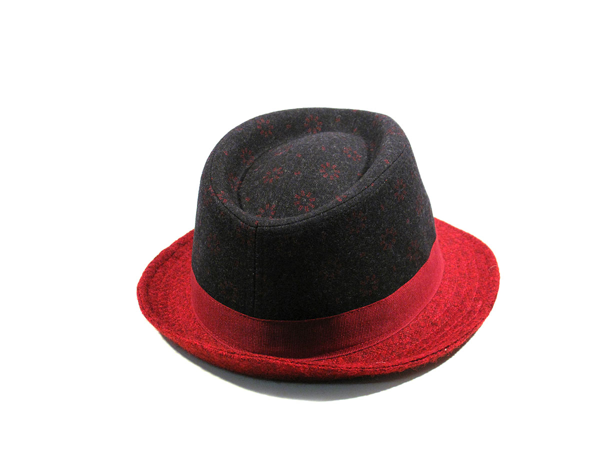 Particolare cappello