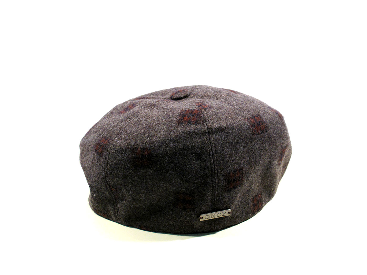 Hat particular