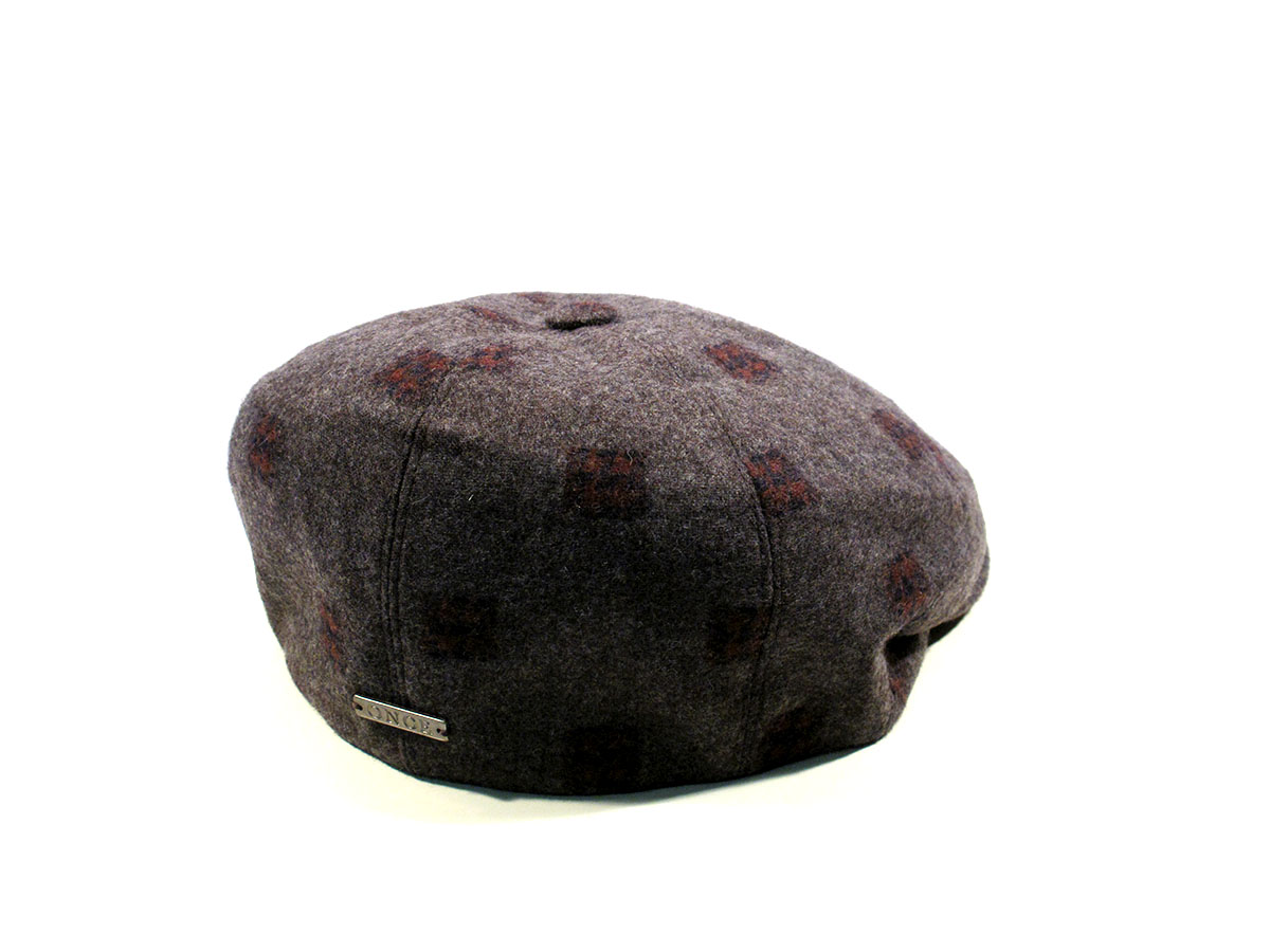 Hat particular
