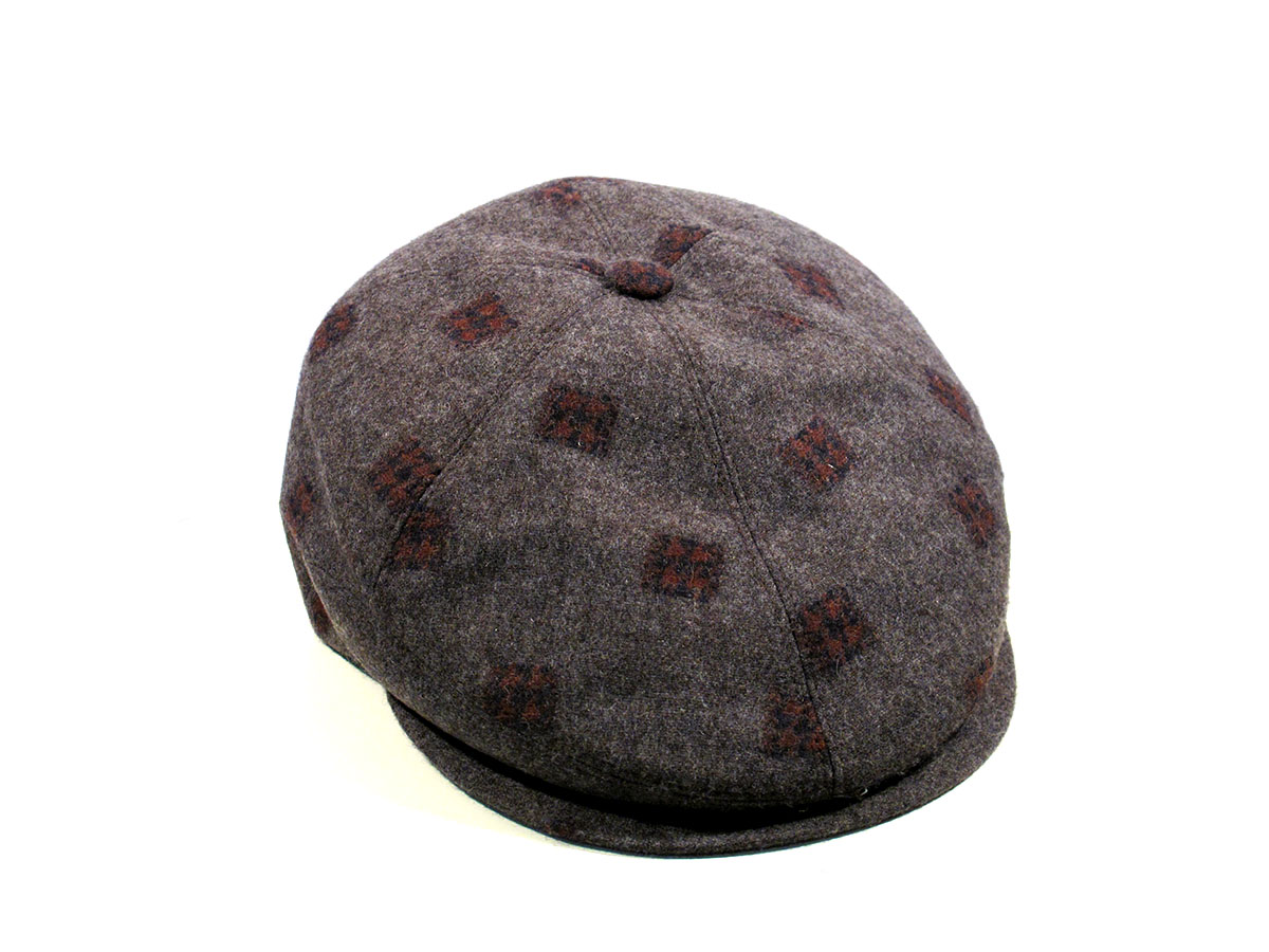 Hat particular