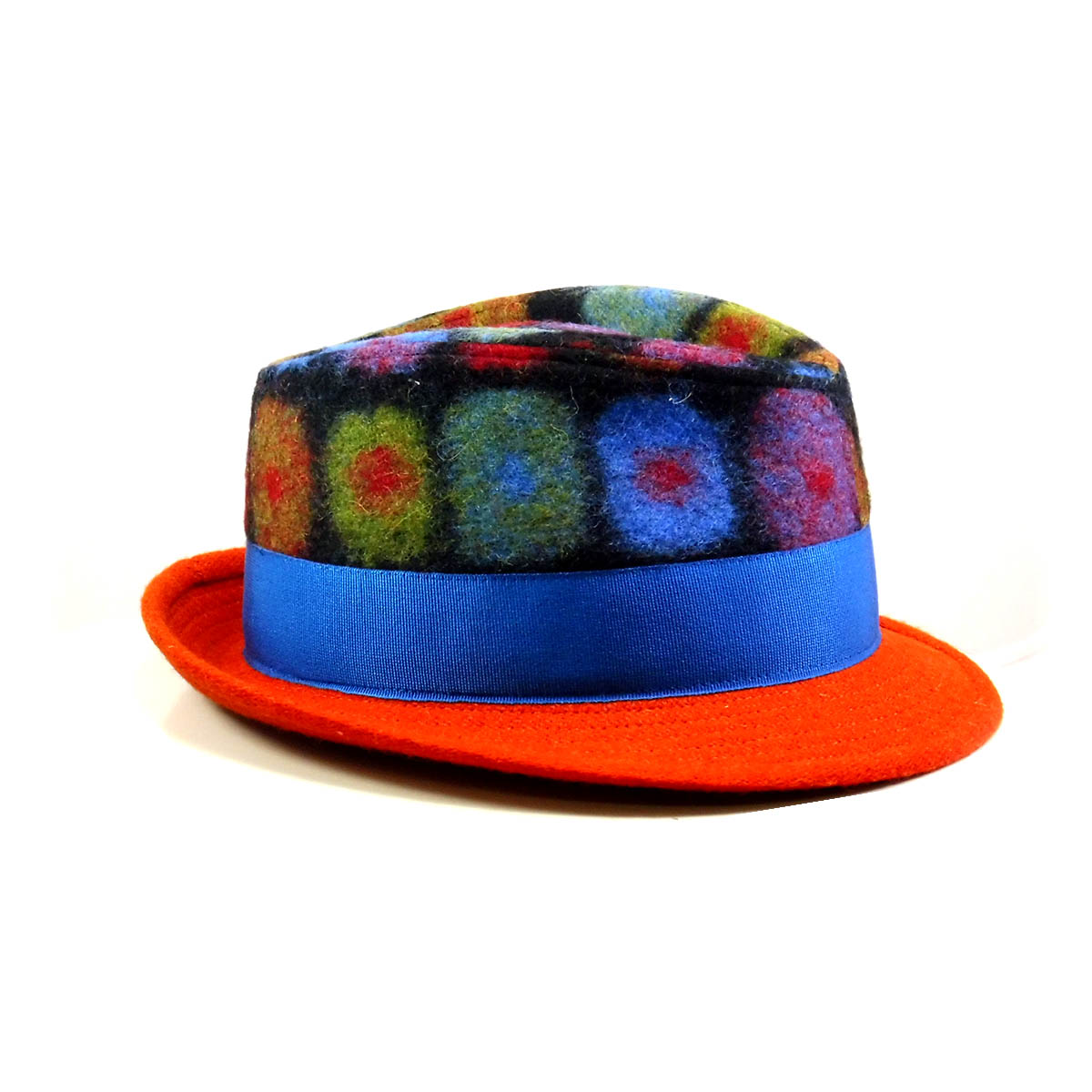 Hat particular