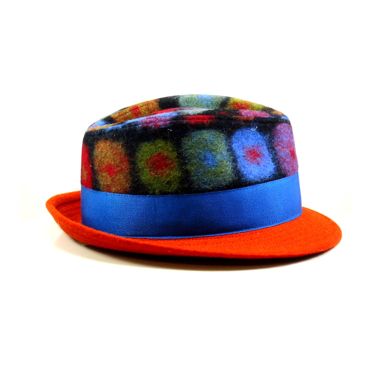Hat particular