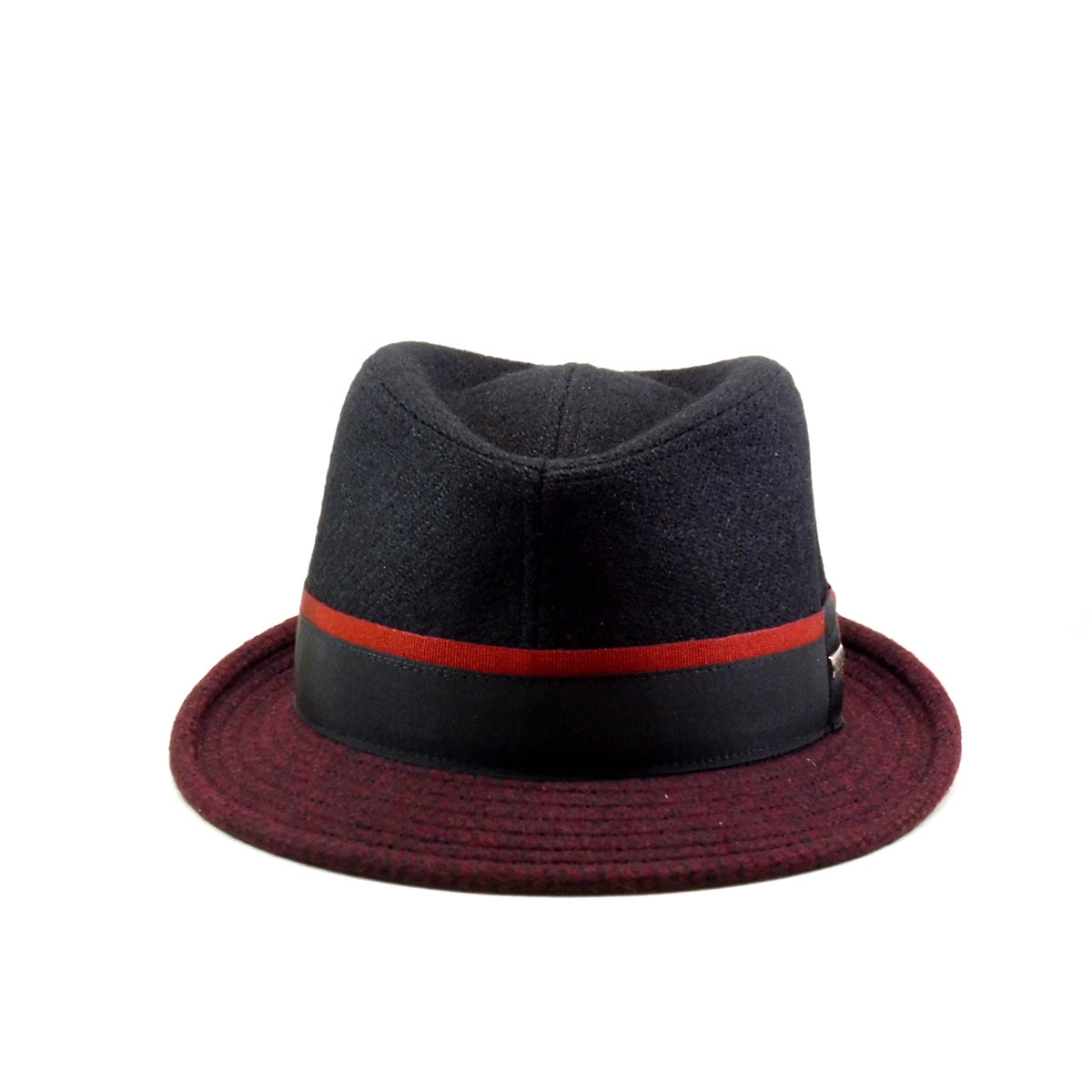 Particolare cappello
