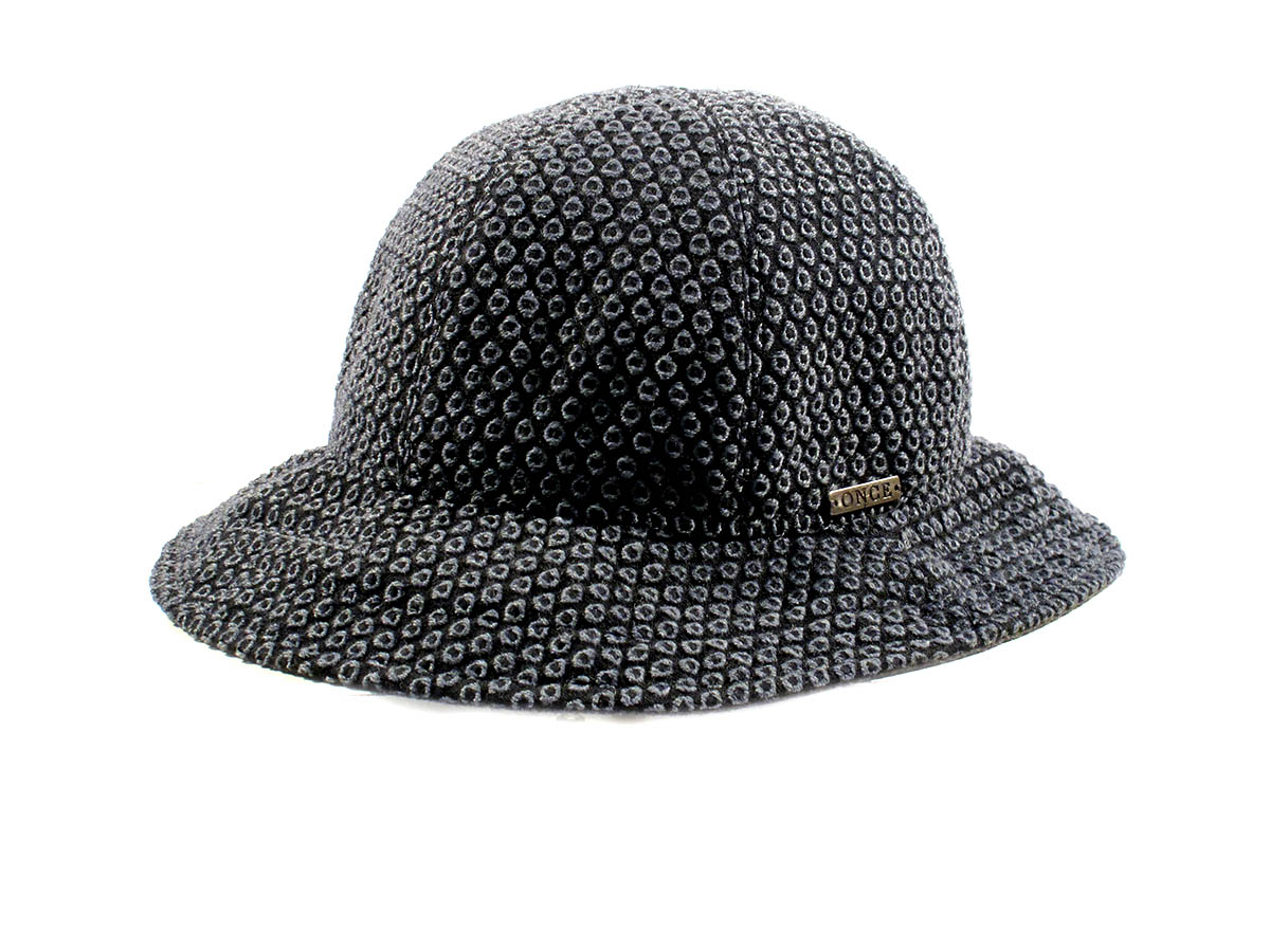 Particolare cappello