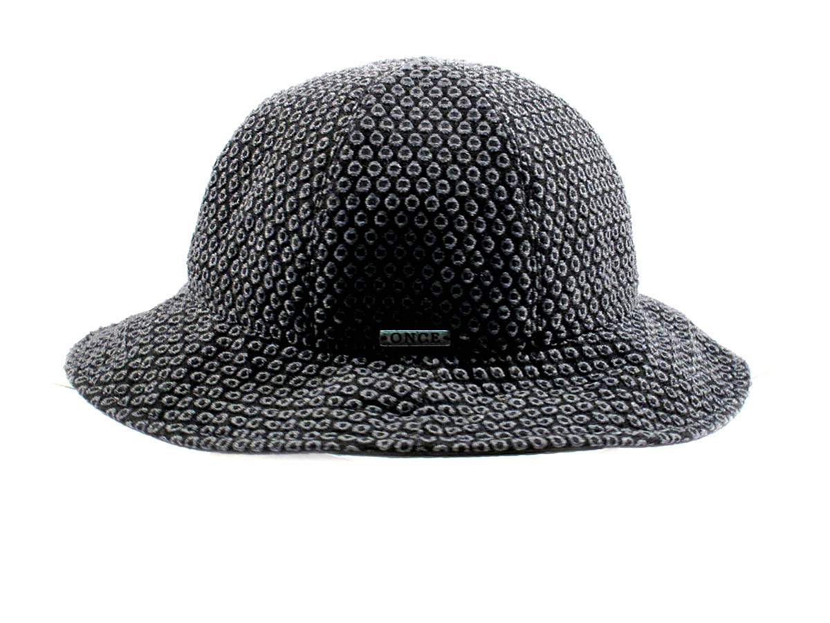 Particolare cappello
