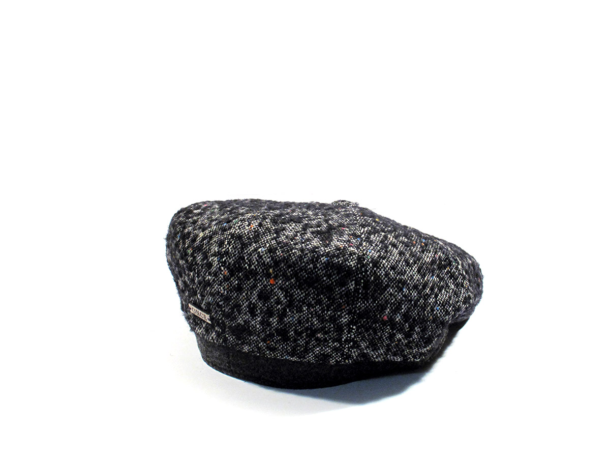 Particolare cappello