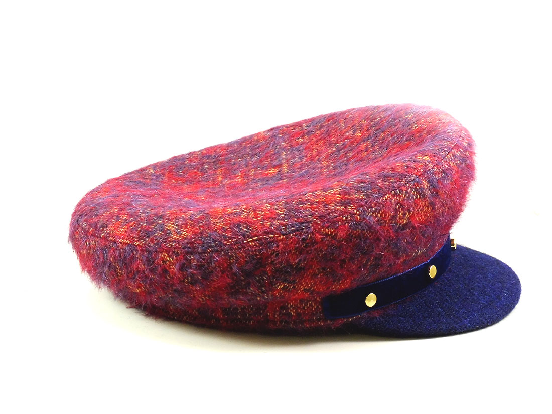 Hat particular