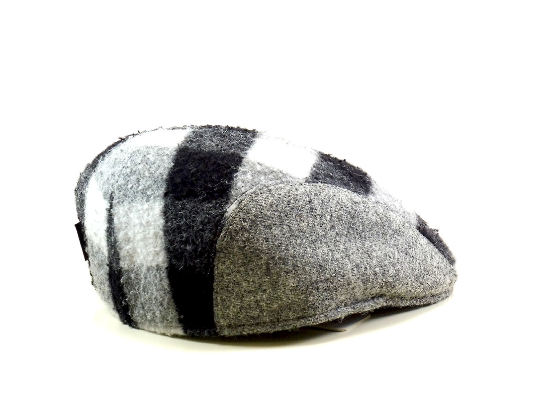Hat particular