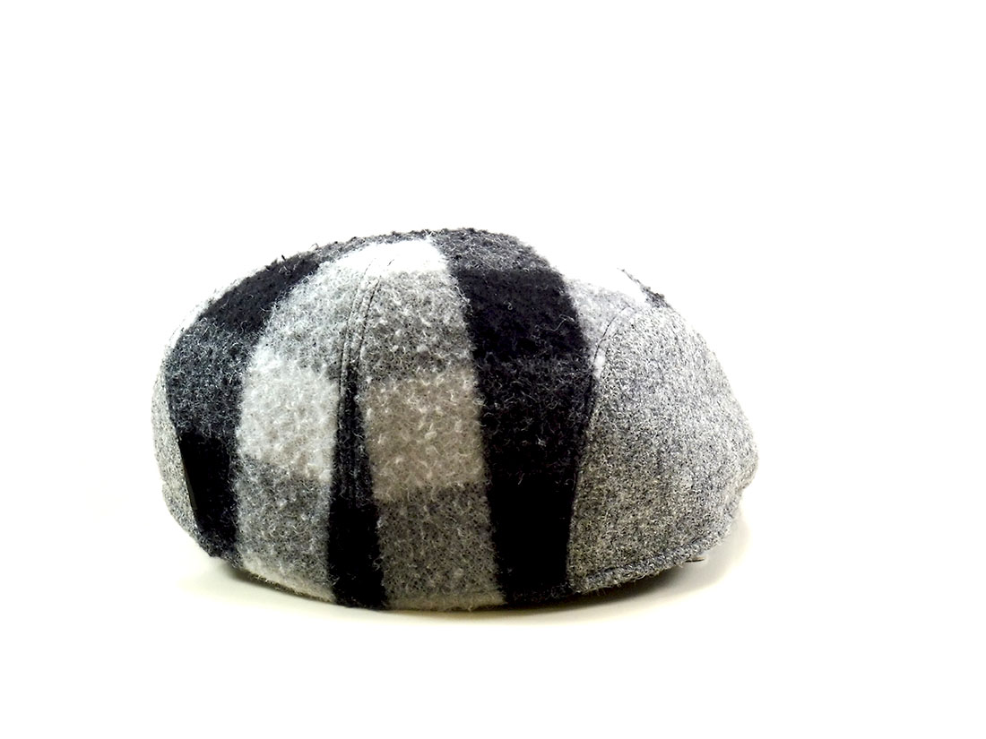 Hat particular