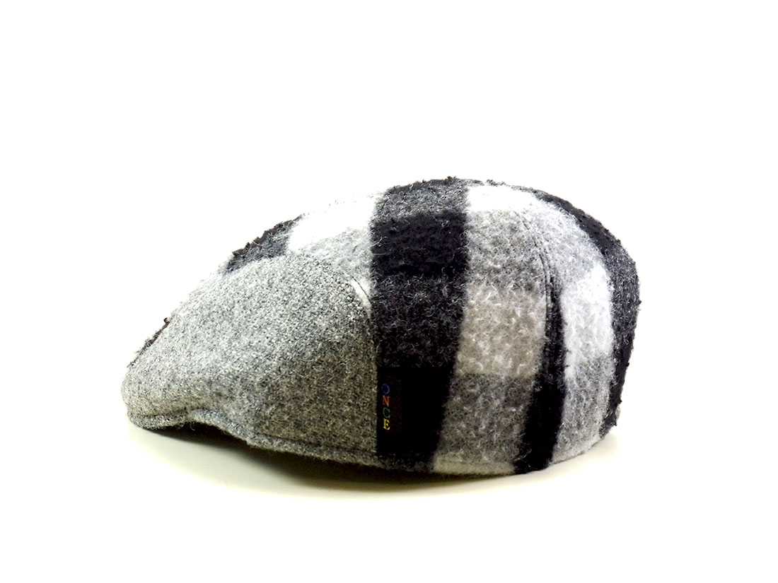 Hat particular