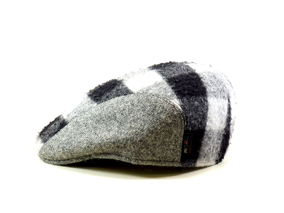 Hat particular