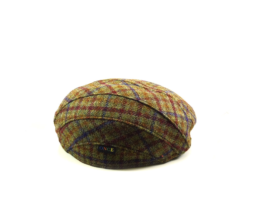Hat particular