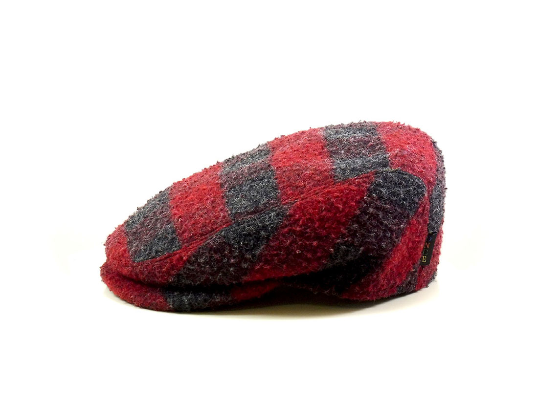 Hat particular