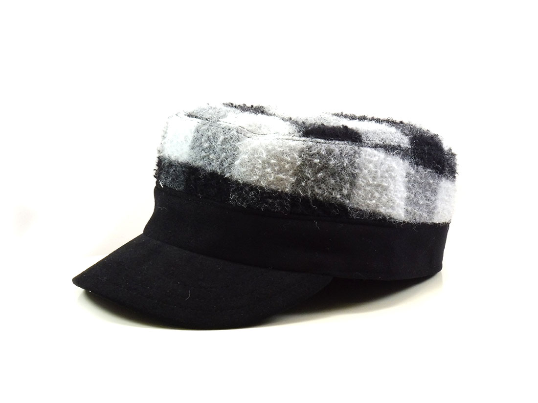 Hat particular