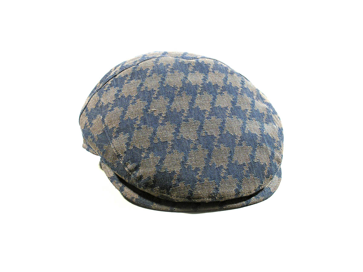 Particolare cappello