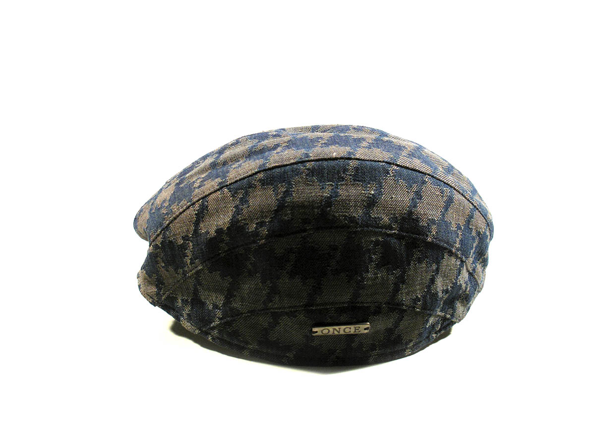 Particolare cappello